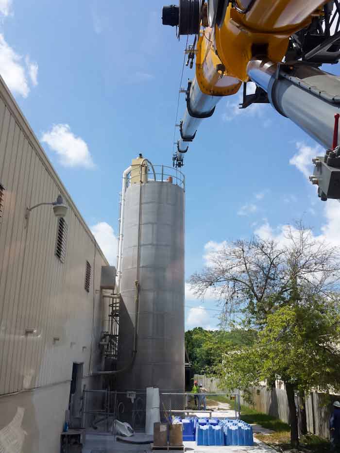 Tampa Crane Operator Tampa Crane Service - Heavy Lifting and Rigging